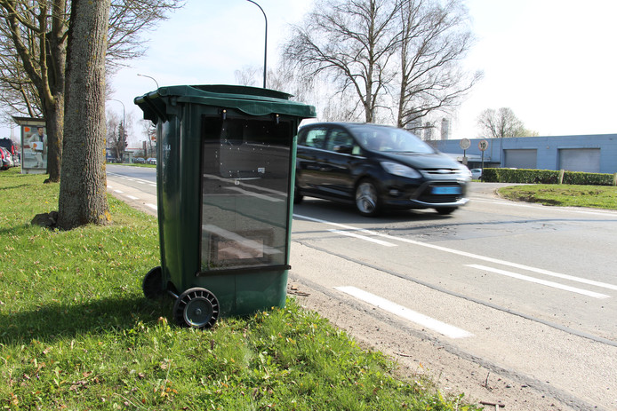 ?appId=21791a8992982cd8da851550a453bd7f&quality=0.9