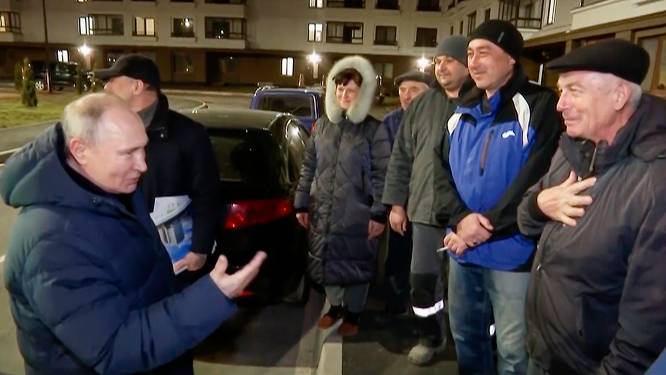 Bezoek van Poetin aan bezette stad Marioepol is ‘daad van verzet’: ‘Woon je hier leuk?’