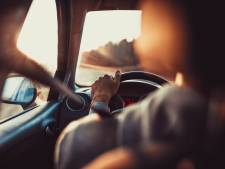 100-jarige Italiaanse vrouw mag rijbewijs verlengen