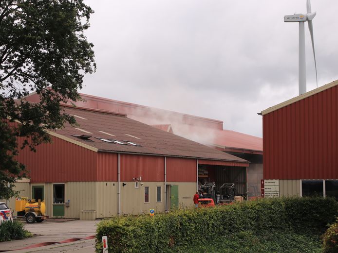 Zondagmiddag rond 12.45 uur ontstond er brand bij een groenteteeltbedrijf aan de Winkelweg in Zeewolde.