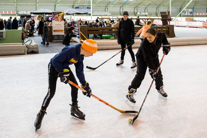 Een eerder optreden van de Stadsharmonie Enschede On Ice bij IJsbaan Twente.