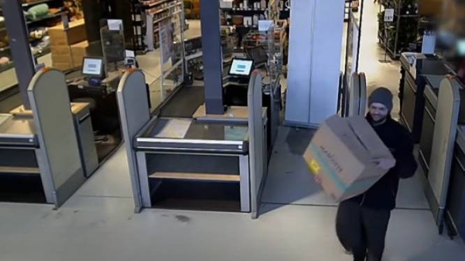 Klant met charmante glimlach (en opmerkelijke doos) blijkt geslepen winkeldief in Deventer