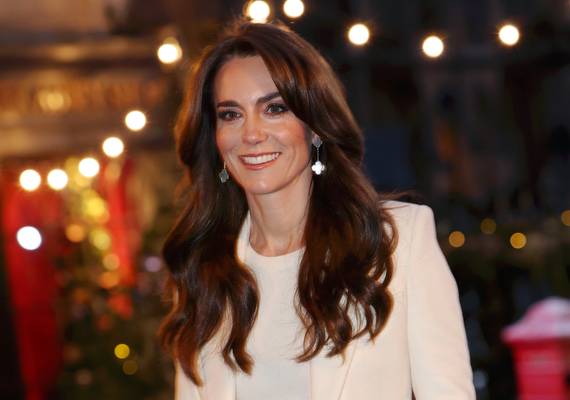 Wil je zien: dít is de eerste foto van prinses Kate sinds haar buikoperatie