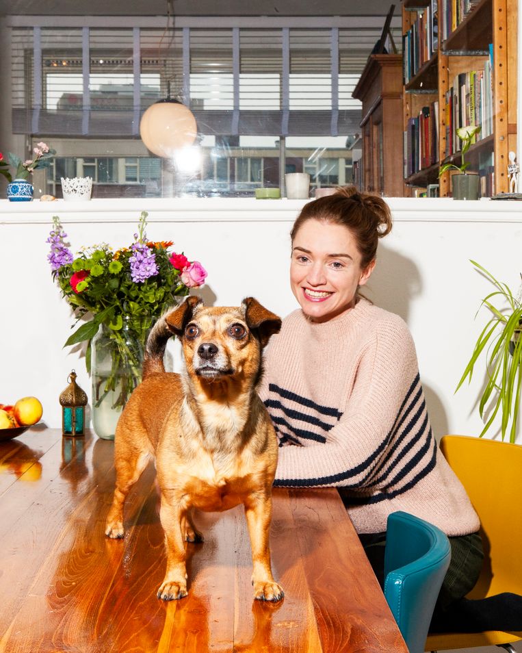 Hoe hondje Takkie schrijver Laura van der Haar leert los te lopen