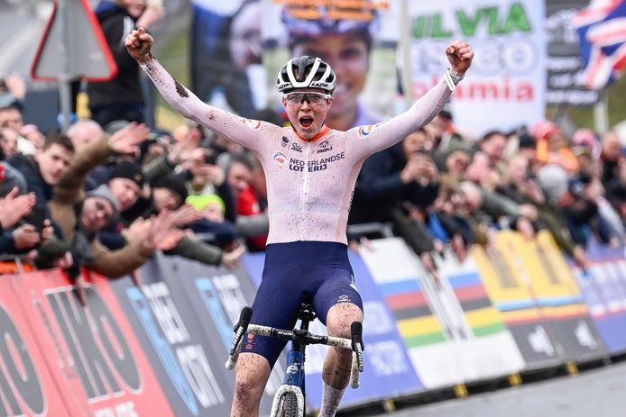 Van Empel won zaterdag het WK veldrijden