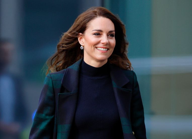 Kate Middleton gespot in wollen jurk en haar favoriete jas Beeld Getty Images