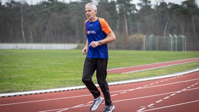 Het jaar sportief beginnen? Hardlooptrainer Jan Tijhuis geeft tips: ‘Luister naar je lichaam, niet naar de beat van de muziek’ 