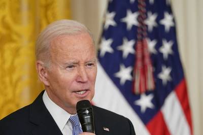 Les États-Unis une nouvelle fois meurtris par les fusillades: Biden relance un appel à interdire les fusils d'assaut