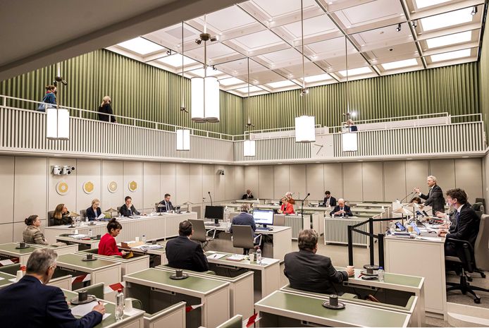 In de Eerste Kamer wordt gesproken naar aanleiding van de regeringsverklaring.