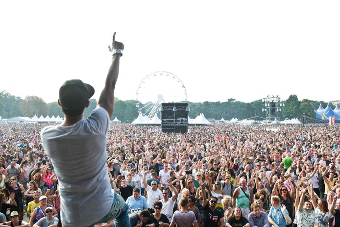 Volle bak in het Goffertpark tijdens We Love The 90's in 2017.