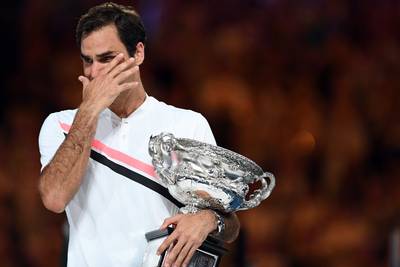 “Je t’aime”, “le champion des champions”, “merci”: les hommages appuyés du monde du tennis à Roger Federer