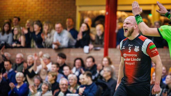 DOS’46 zwaait Malestein uit met puntje in slotminuut, aanvoerder pinkt bij afscheid een traantje weg 