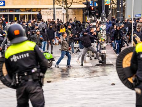 Is onderzoek naar rellen in Eindhoven wel volledig? SP en D66 willen snel opheldering