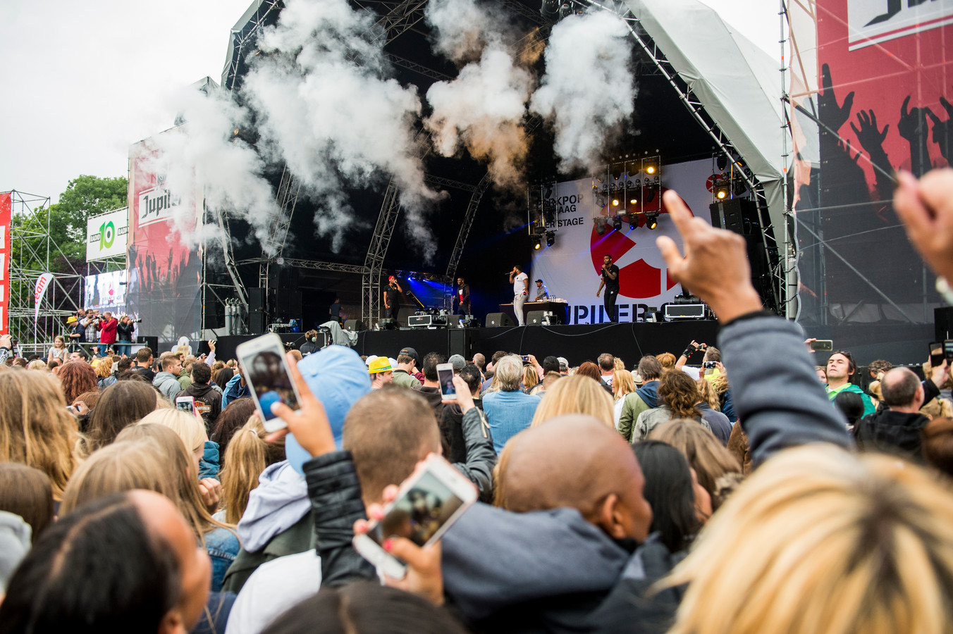 Parkpop gaat in zee met Mojo Foto AD.nl
