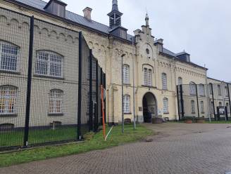 “Begin mei een collega gewurgd, eind mei drie collega’s aangevallen met een mes”: stakingen aangekondigd in gevangenis Merksplas