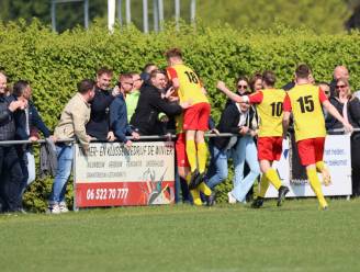 Een ongelofelijke middag voor Arnemuiden: ‘In deze wedstrijd zat echt alles’