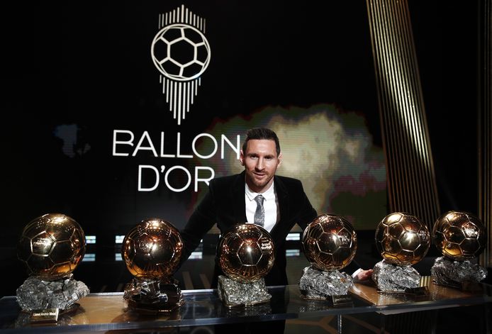 Messi met zijn zes Gouden Ballen.