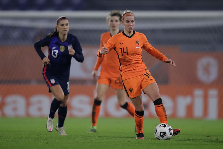 Oranje Leeuwinnen Met 2 0 Onderuit Tegen Wereldkampioen Verenigde Staten De Volkskrant