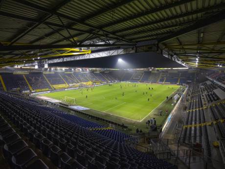 NAC-spelers gaan supporters enorm missen: ‘Voetballen in een leeg stadion is als een café zonder bier’