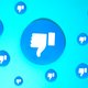 Facebook was deze weken onderwerp van het ene schandaal na het andere, maar het lijkt het bedrijf niet te deren. Waarom?