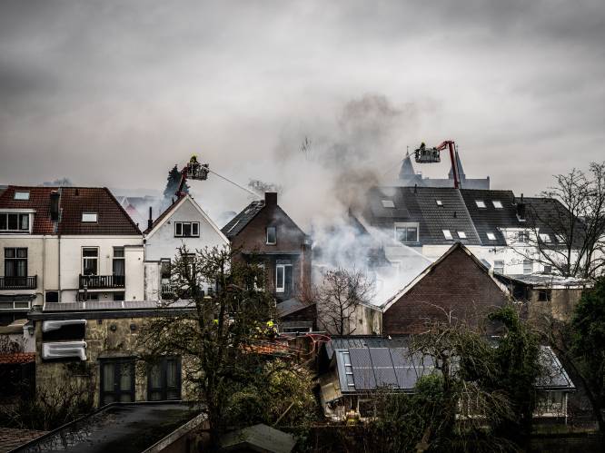 Tijdelijk huis voor bijna alle slachtoffers grote brand in Arnhem: gemeente zoekt nog woning voor één gezin