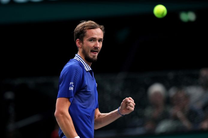 Daniil Medvedev retrouvera le numéro 1 mondial en finale à Paris.