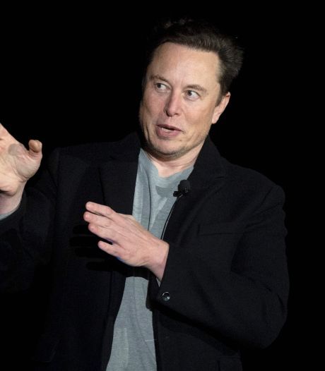 Musk verkoopt voor 4 miljard dollar aan aandelen Tesla na kopen Twitter, ondanks eerdere belofte