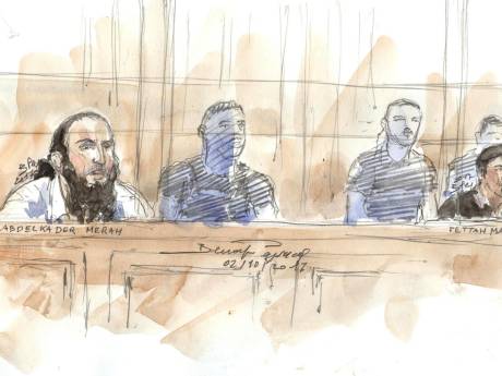 Un policier suscite l'émoi au procès Merah avec la thèse du "loup solitaire"