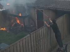 Partytent afgefikt door schuurbrand in Eindhoven, buurman Hasan blust met tuinslang: ‘Dacht eerst aan barbecue’