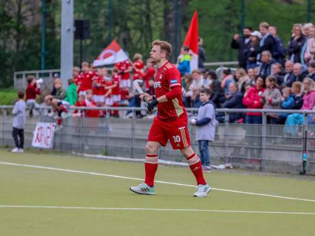Hockeyer Mink van der Weerden uit Someren geniet in Duitsland: ‘Weer eens wat anders dan het Amsterdamse Bos’