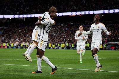 Twee owngoals en doelpunten van de goudhaantjes: Real Madrid boekt eenvoudige zege tegen Celta