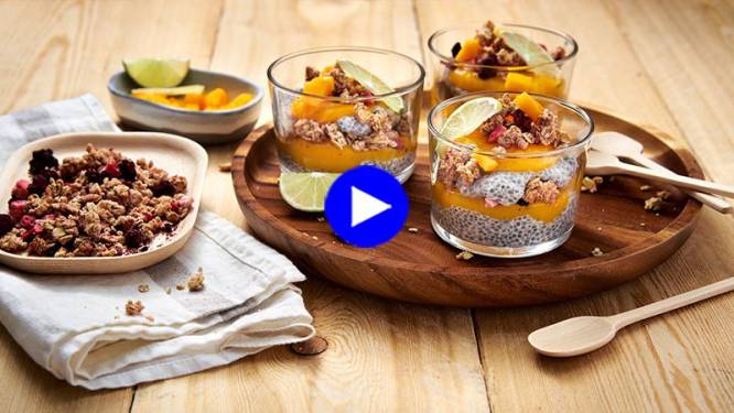 Le petit déjeuner des health queens d'Instagram ? Faites-le vous-même, avec de la mangue et des graines de chia