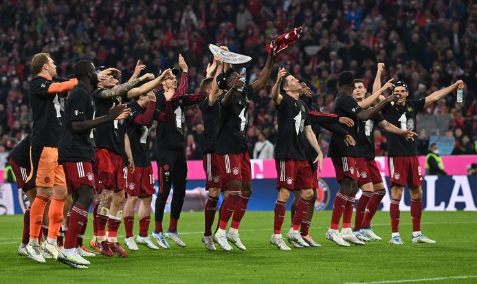 Bayern viert de titel.