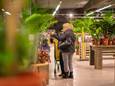 De pop-up krijgt een plek net buiten de winkel, maar binnen dezelfde bouwen.