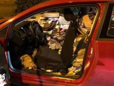 Politie haalt levensgevaarlijke 'rijdende vuilnisbak' van de weg