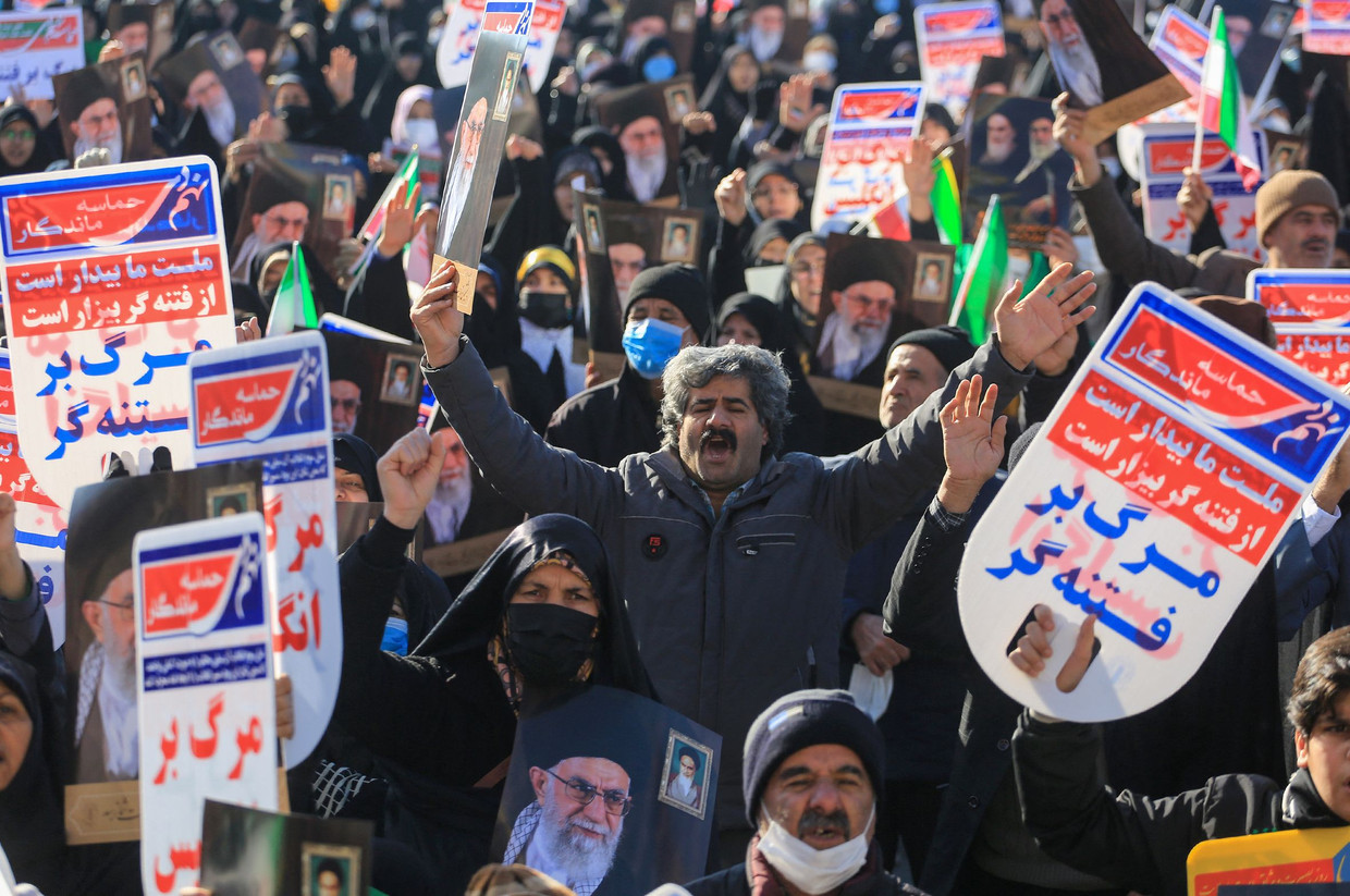 In addition to the protests against the regime in Tehran, there are also expressions of support such as on Saturday in the city of Hamedan in central Iran.  AFP photo