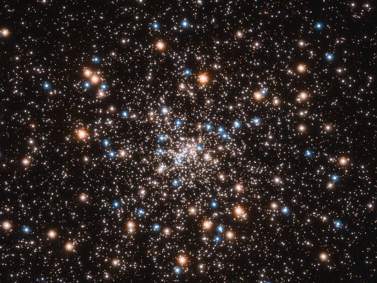 Aan (dubbel)sterren geen gebrek in het heelal. Beeld AFP