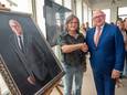 Kunstenaar Ronny Roels en burgemeester Alain Pardaen.