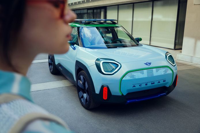 Dit wordt de kleine SUV van Mini