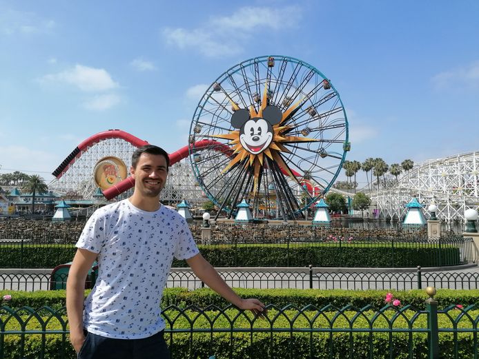 Yelle Kleykens aan het Disneyland Resort in Anaheim (Californië).