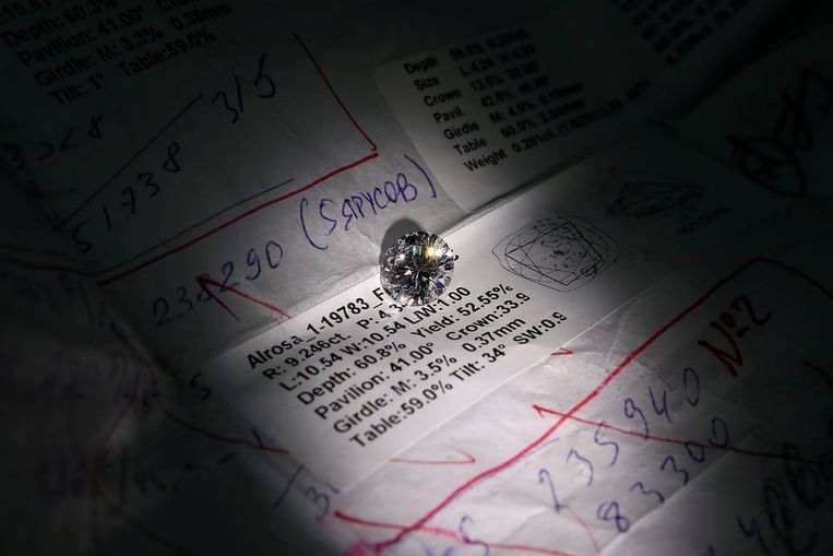 Een 4.3 karaat geslepen diamant van Alrosa. Beeld REUTERS