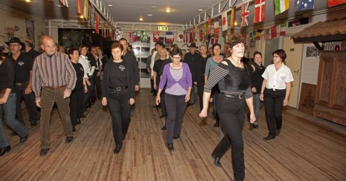 Linedance onder kerstboom | Zeeuws-Vlaanderen