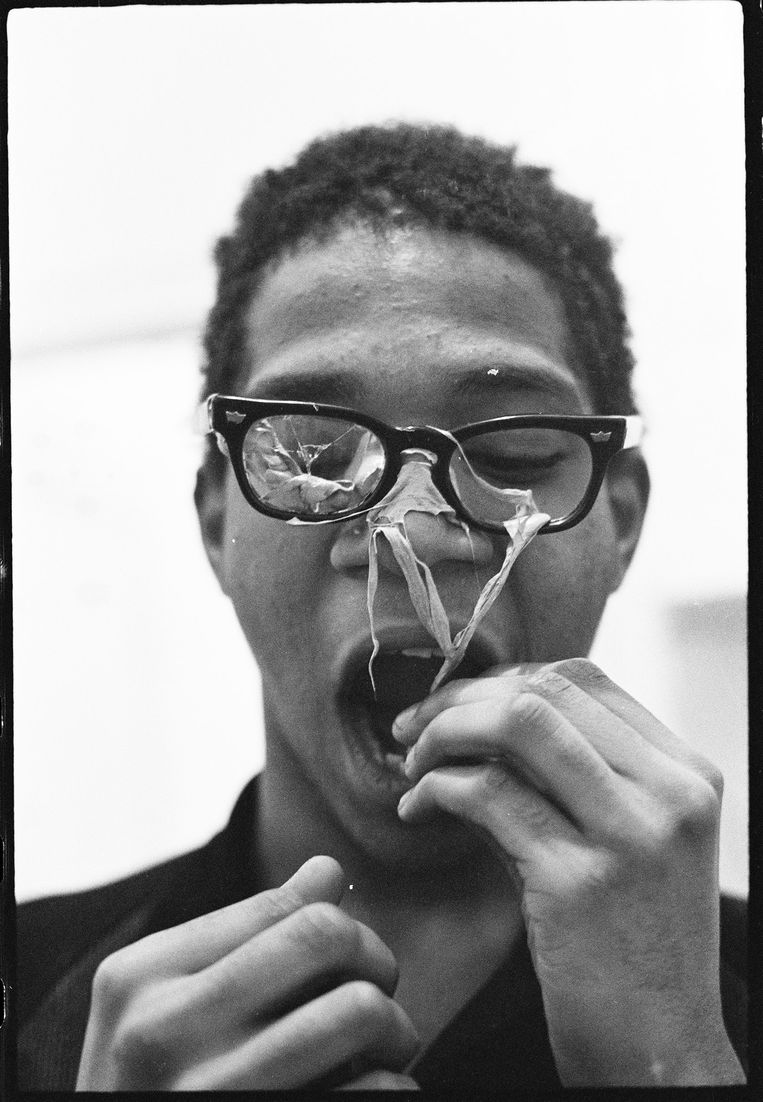 Basquiat in een performance
 Beeld Alexis Adler