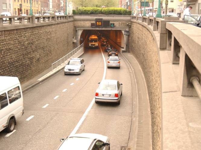 Zware verkeersagressie in Waaslandtunnel: bestuurders vliegen elkaar in de haren