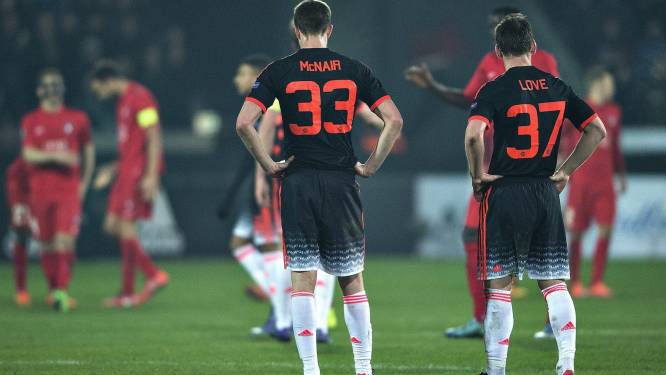 'United-spelers 25 procent gekort op salaris bij missen CL'