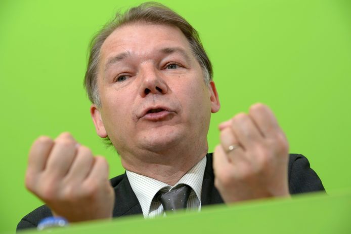 Het Brusselse Europarlementslid Philippe Lamberts (Ecolo) lekte het plan aan de Britse pers.