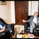 ‘Bij ons is politiek haast taboe. Charles heeft altijd geleden onder het feit dat hij mijn zoon is’