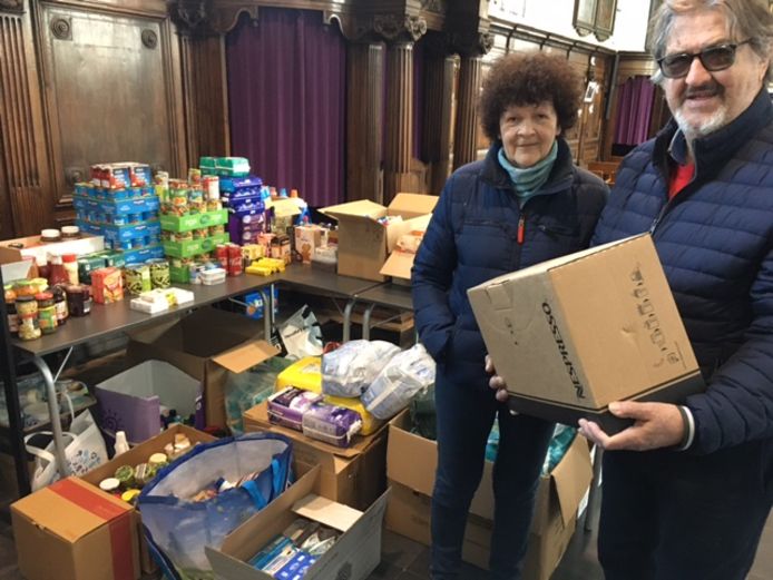 Er werden honderden kilo's aan goederen ingezameld.
