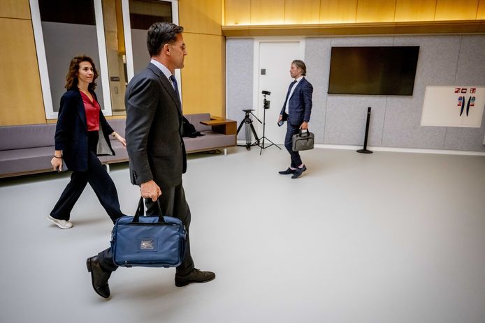 Il primo ministro Mark Rutte alla Camera dei Rappresentanti.