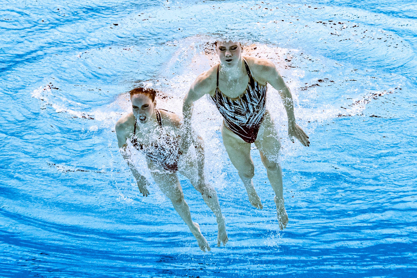 Tweelingzussen De Brouwer naar finale ‘Doel is bereikt, maar we willen
